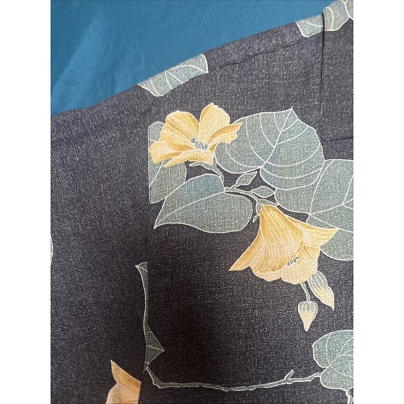 Charcoal Gray / Black TOMMY BAHAMA Silk Buttoned SS Shirt Green Yellow Floral M - Picture 3 of 11